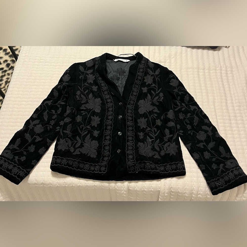 Zara Black Velvet Blazer with Intricate Embroidery, XS
